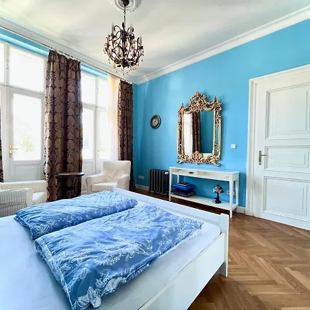 Apartment Bohemian - Amazing View, Garage Karlovy Vary